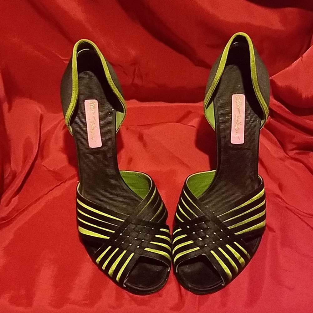 Stunning Deco Betsey Johnson heels